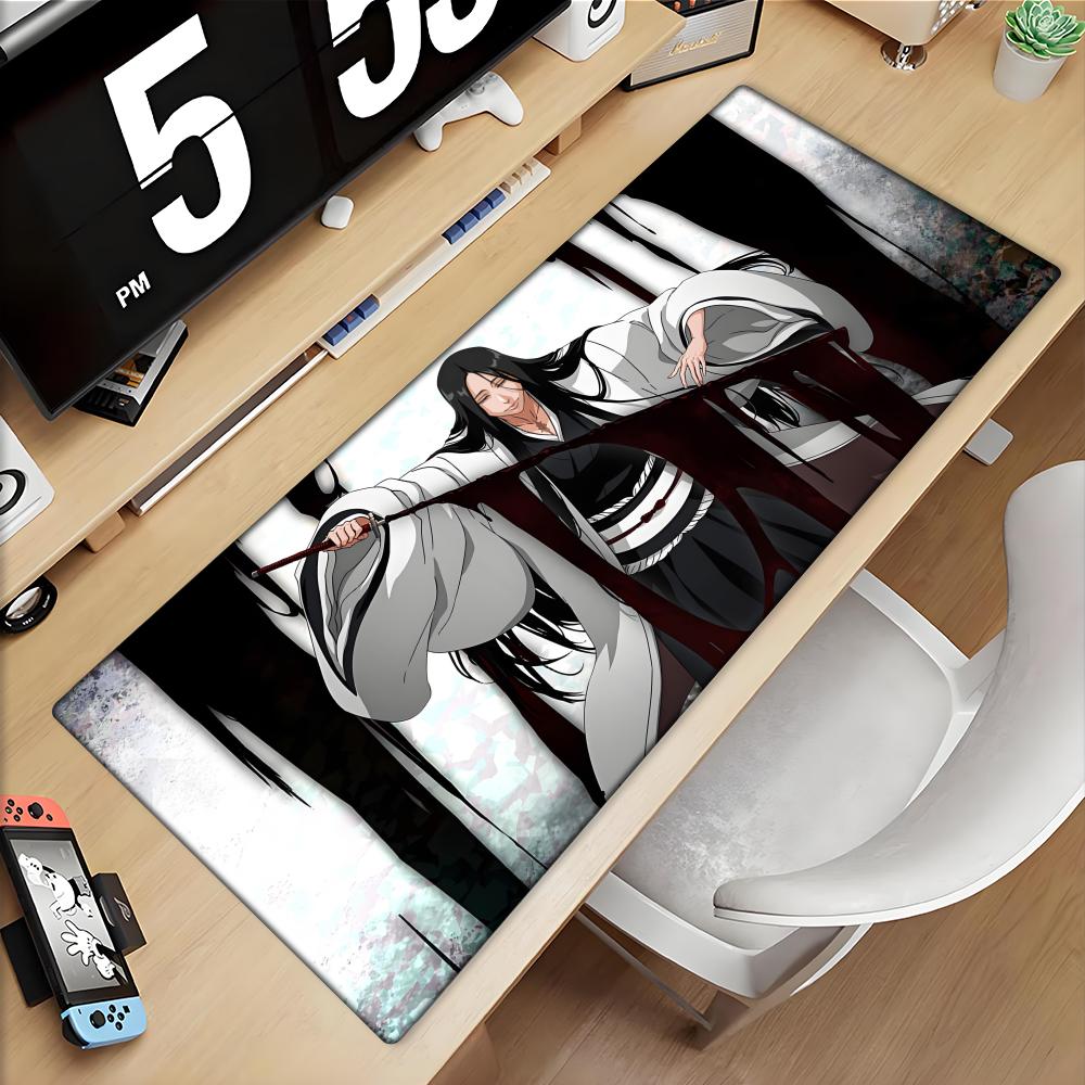 Gaming Accessories White - 大型マウスパッド黒、白アニメブリーチマウスマットゲームアクセサリーオフィスゲーマーキーボードデスクマット紅葉烈マウスパッド
