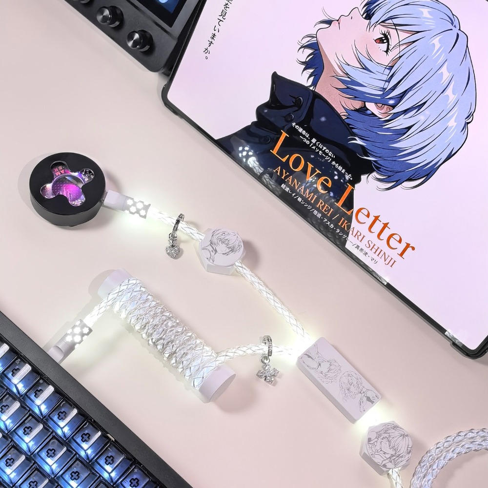 UNKNOWN ERROR D40 クールホワイトライト磁気 - Gaming Accessories White のレビューと価格
