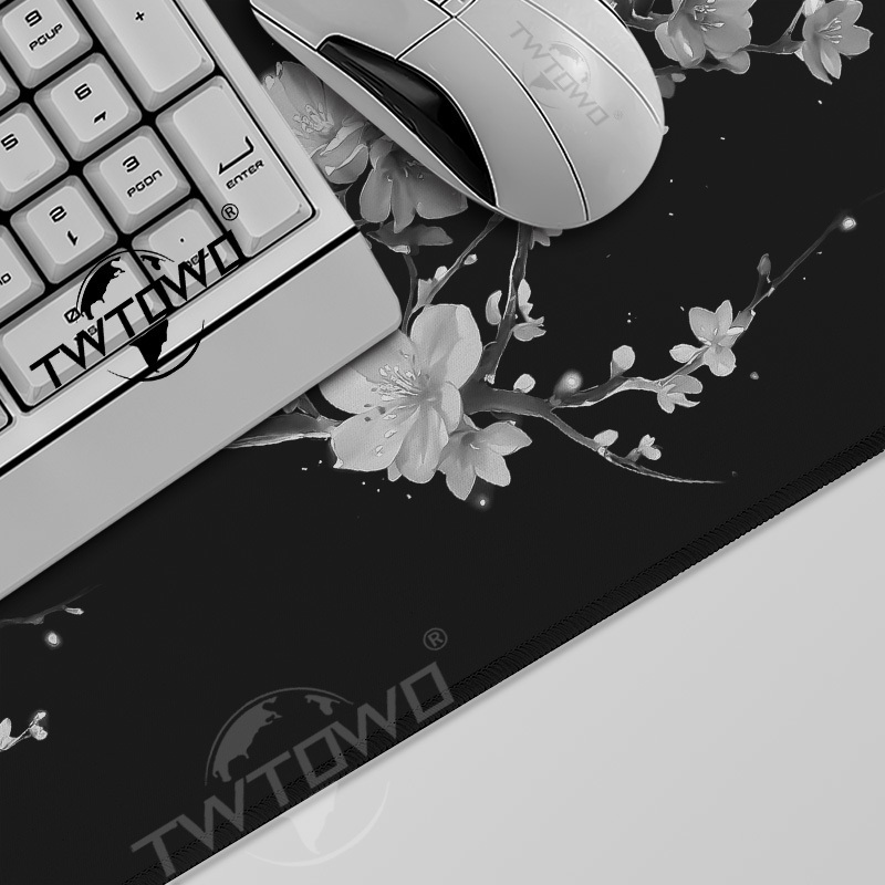 マウスパッド黒と白の日本の桜ゲーマープリントオンデマンド新し - Gaming Accessories White のレビューと価格